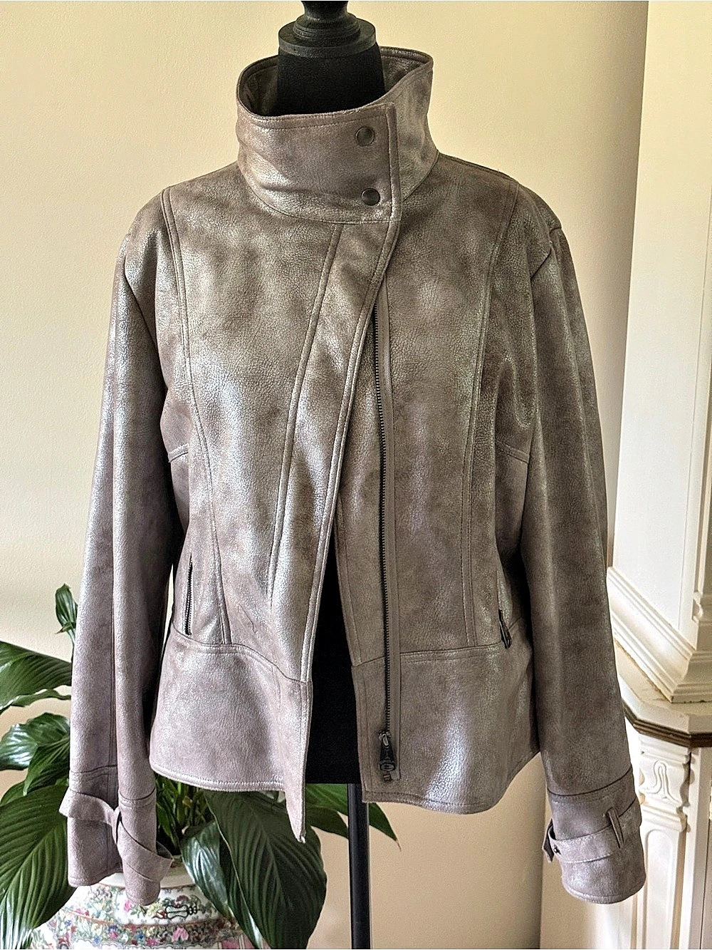 Via Spiga Faux Shearling Moto Jacket Gray XL Like New - Picture 2 of 15
